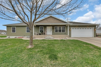 2208 23rd St SW, Willmar, MN 56201