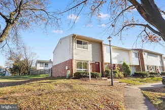 2201 Chamblee Place, Herndon, VA 20170