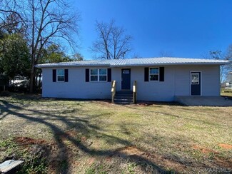107 Fitzsimmons St, New Brockton, AL 36351