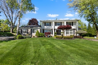 31158 Perrys Crossing, Farmington Hills, MI 48331