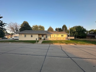 721 S 8th St, Albion, NE 68620