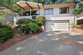 16355 Densmore Ave N, Shoreline, WA 98133