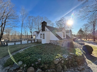 65 Cross Hwy, Redding, CT 06896