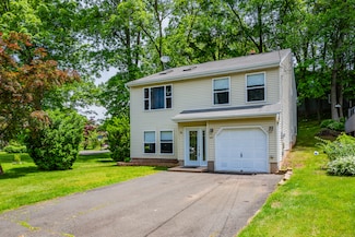 122 Carr Ave, Newington, CT 06111