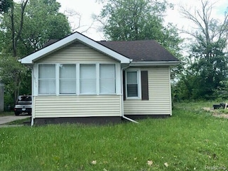 19171 Glastonbury Rd, Detroit, MI 48219