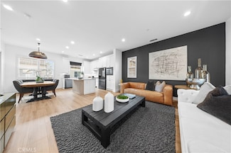 89 Kestrel, Irvine, CA 92618