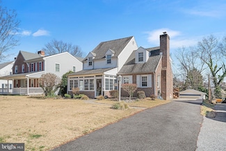 310 Manor Cir, Folsom, PA 19033