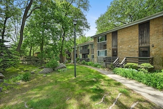 333 Vincellette St Unit 25, Bridgeport, CT 06606