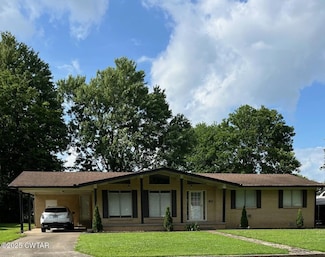 816 Southview Dr, Dyersburg, TN 38024