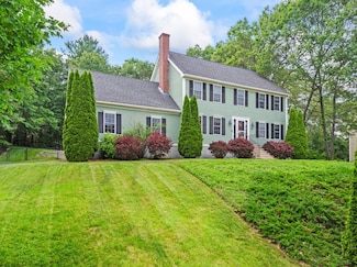 569 Marston Rd, Whitinsville, MA 01588