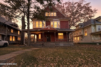 326 Kenilworth Ave, Toledo, OH 43610