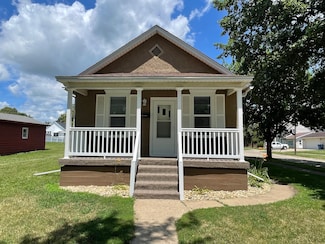 200 W 2nd Place, Spring Valley, IL 61362