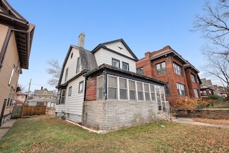 1060 Marshall Ave, Saint Paul, MN 55104