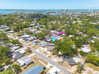 941 65th St S, Saint Petersburg, FL 33707