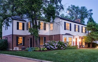 64 Highgate Rd, Saint Louis, MO 63132