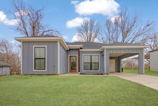 722 E Walker St, Denison, TX 75021