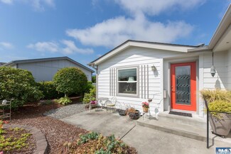 961 N Portside Way, Sequim, WA 98382