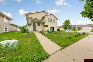 2115 2115 Turpin St, St. Peter, MN 56082