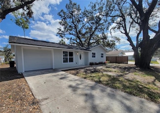 3325 Woodmont Dr, Sarasota, FL 34232
