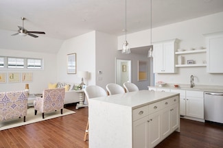 35 Metacomet Rd Unit 35, West Bridgewater, MA 02379
