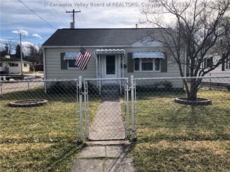 2419 Monroe Ave, Saint Albans, WV 25177