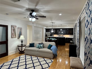 2208 Post Office St Unit 105, Galveston, TX 77550