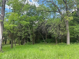 29 and 33 W Sugar Lake Dr, Mound City, KS 66056