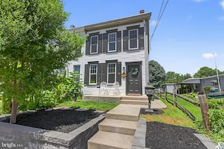430 W Market St, Marietta, PA 17547