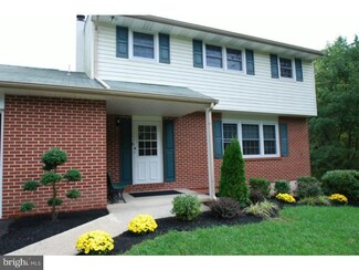 1198 Randy Dr, Pottstown, PA 19464