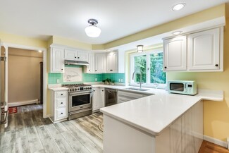 15 Huckleberry Dr, Orleans, MA 02653
