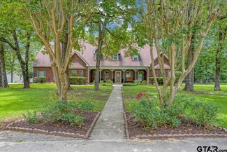 415 Timber Lakes Dr, Powderly, TX 75473