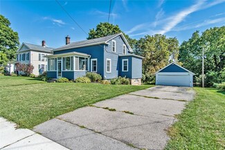 37 W Main St, MacEdon, NY 14502