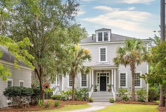 6 Butterfield Ln, Beaufort, SC 29907