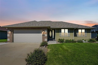 1124 12th Ave SE, Altoona, IA 50009