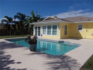 750 SW Gretchen Terrace, Port Saint Lucie, FL 34953