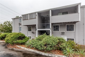 38 Cowesett Ave Unit 18, West Warwick, RI 02893