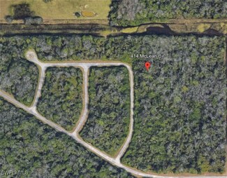 414 Mclean Cir, Lehigh Acres, FL 33972