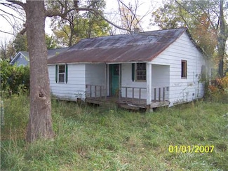 9652 2nd St, Gates, TN 38037