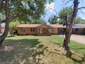 800 N 8th St, van Buren, AR 72956