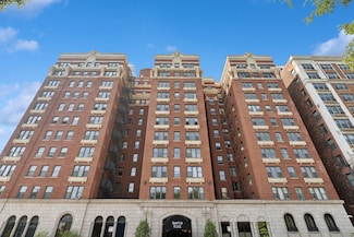 5300 S Shore Dr Unit 59, Chicago, IL 60615
