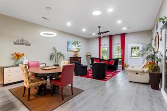 3302 S Country Meadows Ln, Pearland, TX 77584