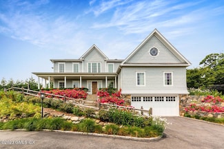 552 River Rd, Cos Cob, CT 06807