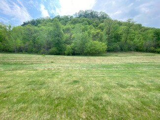2563 Clubhouse Dr, Lake City, MN 55041