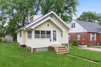 1234 57th Place, Des Moines, IA 50311