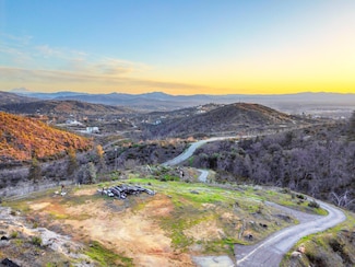 10758 Muletown Rd, Shasta, CA 96087