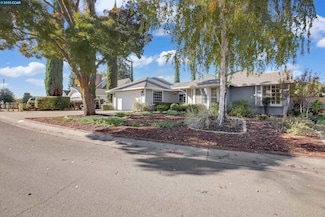 1160 Bryn Mawr Dr, Yuba City, CA 95993