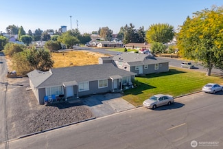 205 E 4th St, Warden, WA 98857