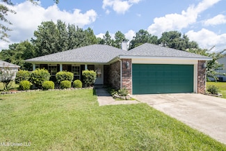 11700 Quail Creek Dr, Ocean Springs, MS 39564