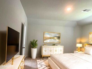 985 Harper Ln, Bryan, TX 77803