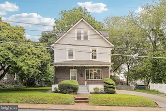 213 Burmont Rd, Drexel Hill, PA 19026